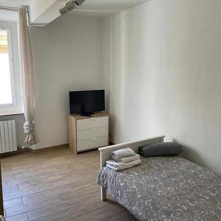 Al Battistero Apartment Parma Ngoại thất bức ảnh